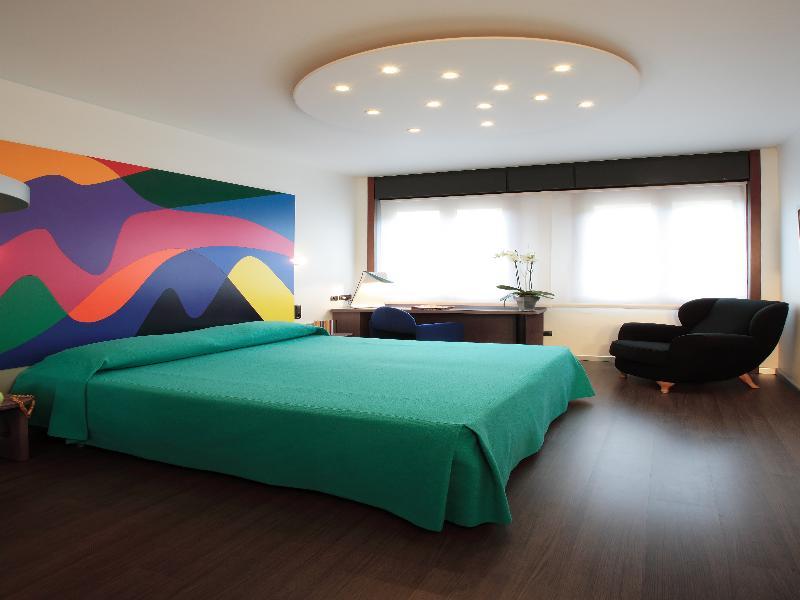Mediolanum 4* Mailand